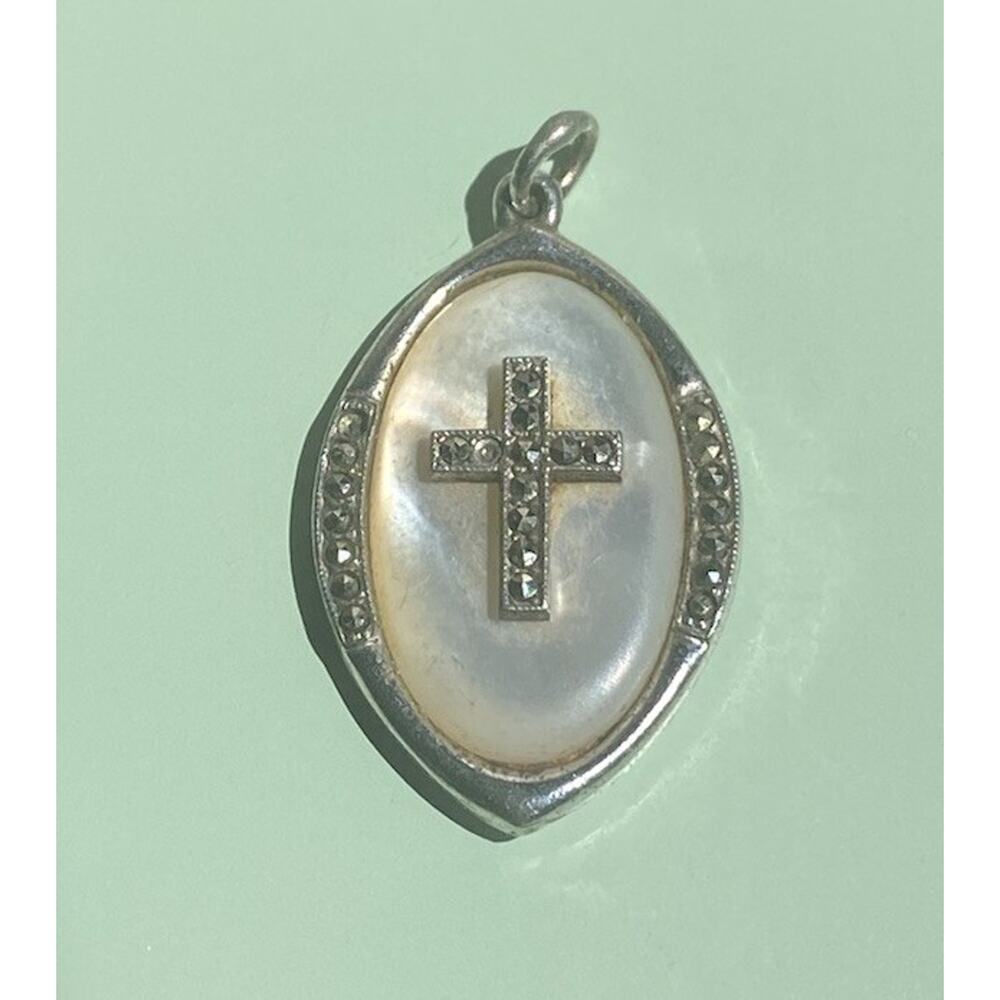 VINTAGE STERLING SILVER MOTHER OF PEARL AND MARCASITE CROSS PRAYER'S PENDANT